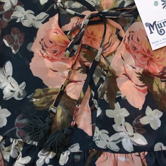 Show Me Your MuMu Poetic Floral Flowy Blouse - Picture 8 of 8